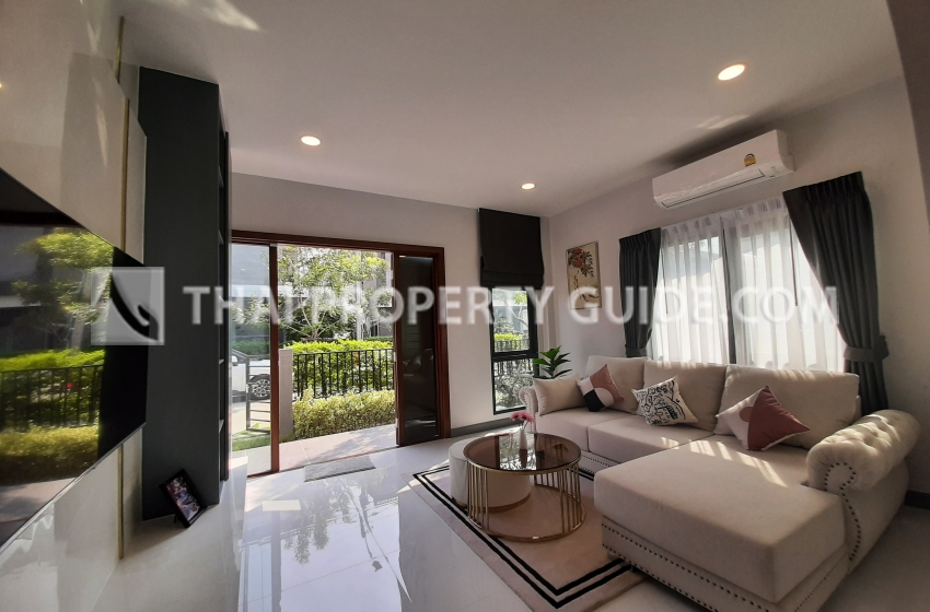 House with Shared Pool in Bangnatrad 